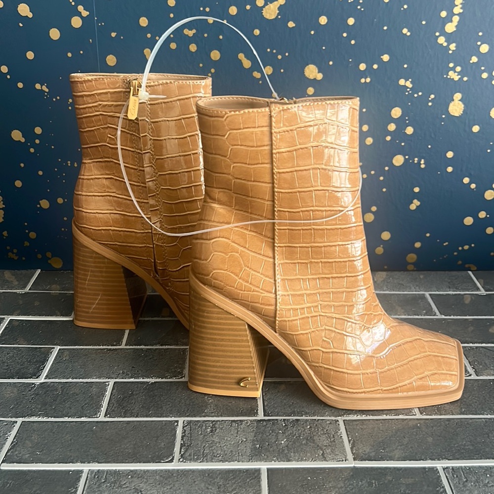 Circus by Sam Edelman Booties
